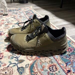 Eclipse Men's Olive Sneakers